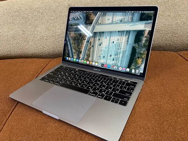 Ноутбук MacBook Pro 2019 core i5 8/256 Touch Bar, Душанбе