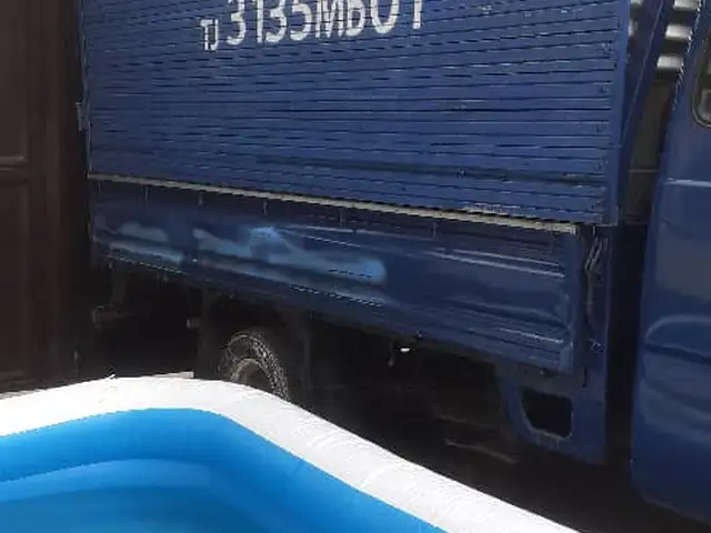 Бортовой автомобиль Hyundai Porter, 2001, Файзобод