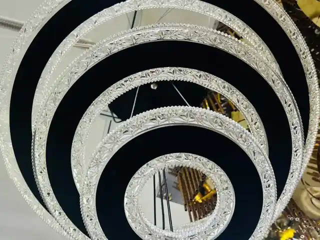 Люстра, Душанбе