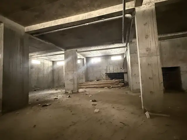 Помещение под свободное назначение, 297м², Хитойбозор, Душанбе