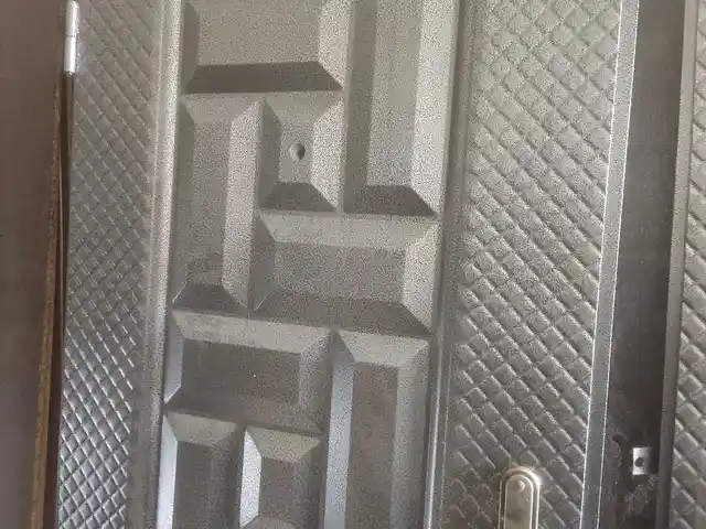 Брон дверь, Хуҷанд