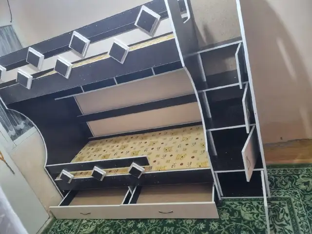 Двухъярусная кровать, Душанбе