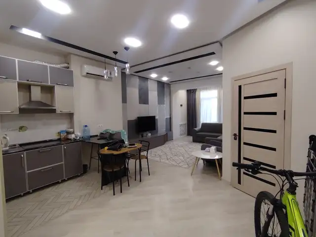 2-комн. квартира, 8 этаж, 58м², И.Сомони, Душанбе