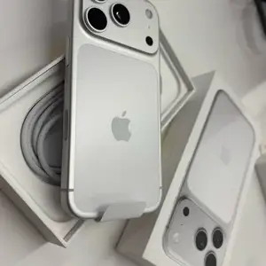 Apple iPhone 17 Pro Max, 512 gb, Cosmic Orange Дубликат, Айни