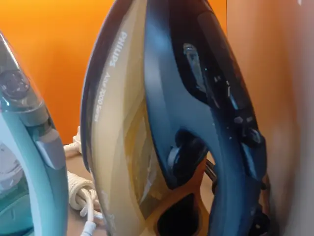 Утюг PHILIPS, Душанбе