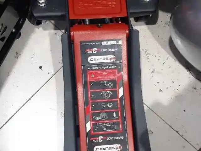 Домкрат, Душанбе