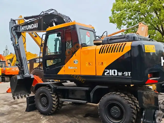 Экскаватор Hyundai 210, Душанбе