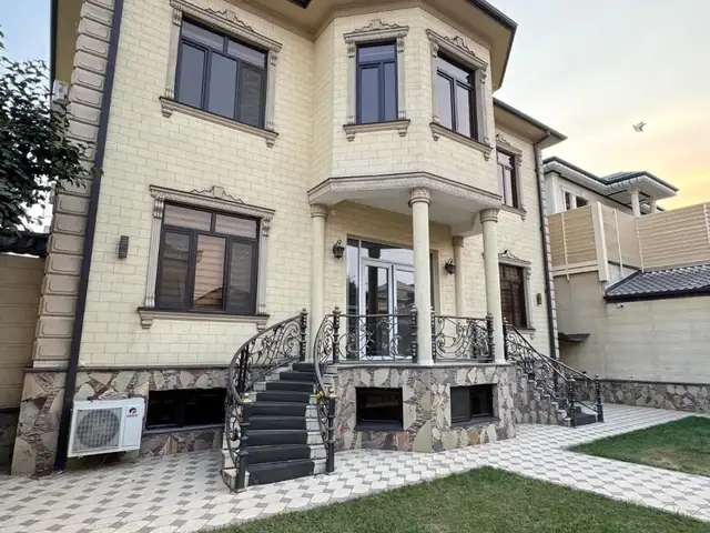 3-этажный, 8 комнатный дом, 400 м² м², Ашан, Шохмансур, Душанбе