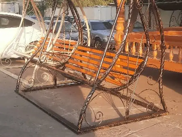 Качели, Душанбе