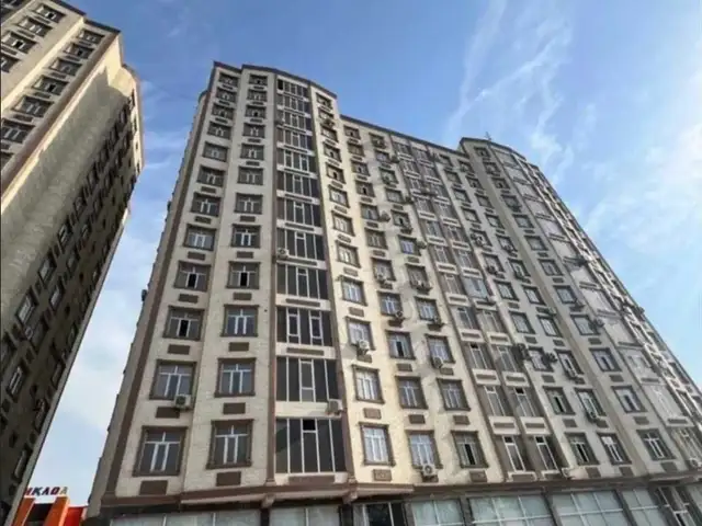 2-комн. квартира, 12 этаж, 72 м², Универмаг, Худжанд