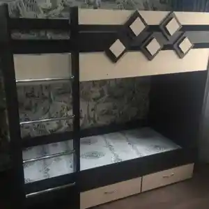 Двухъярусная кровать, Душанбе