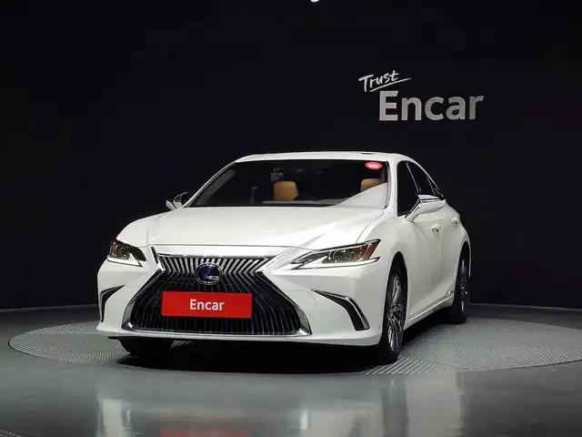 Lexus ES series