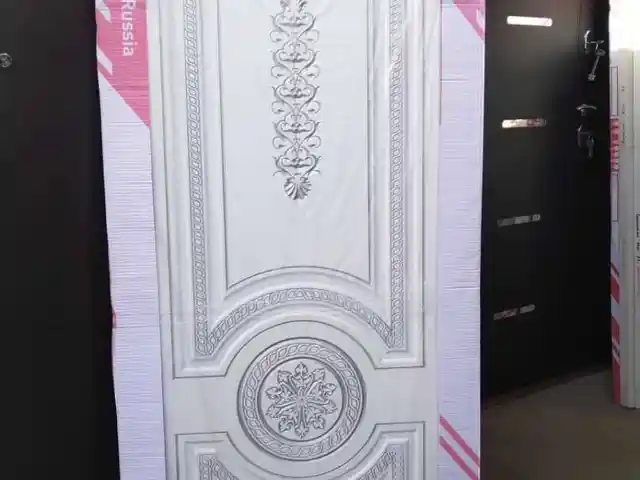 Дверь, Душанбе