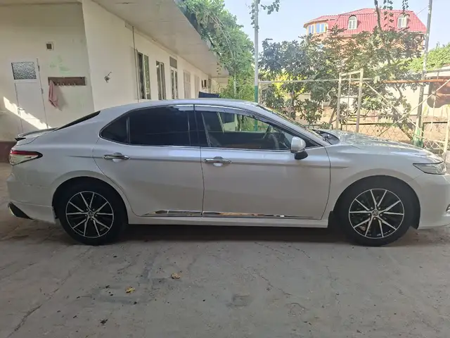 Toyota Camry, 2017, Душанбе - 3