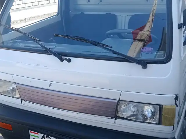 Бортовой грузовик Daewoo Labo 2005, Бободжон Гафуров