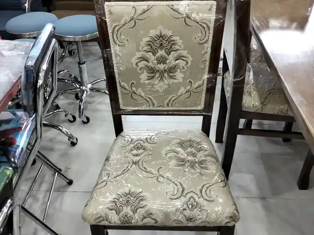 Стул, Душанбе