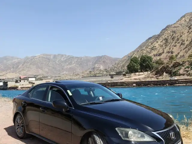 Lexus IS series