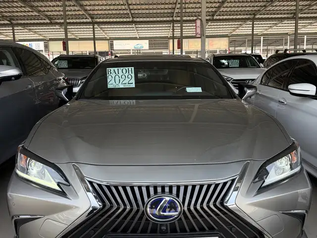 Lexus ES series