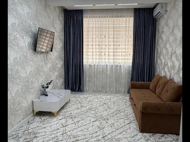 2-комн. квартира, 8 этаж, 75м², 18 мкр, Хуҷанд