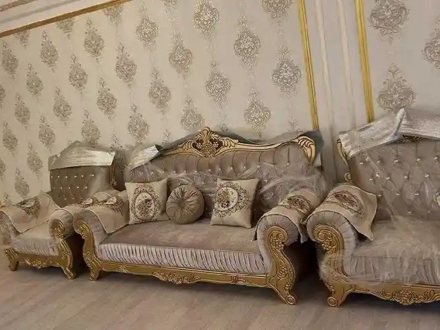 Диван с креслами, Душанбе