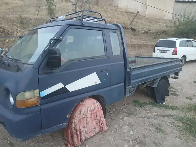 Бортовой автомобиль Hyundai Porter, 2001, Душанбе