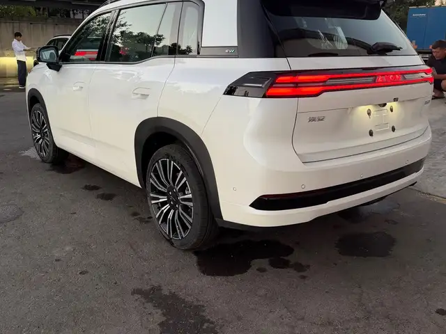 GAC Aion i60, 2026, Худжанд - 5