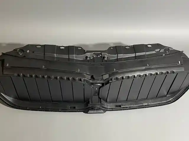 Жалюзи радиатора BMW G30 LCI, Худжанд
