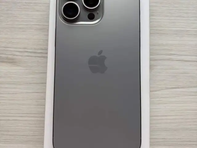 Apple iPhone 15 Pro Max, 256 gb, Natural Titanium, Худжанд