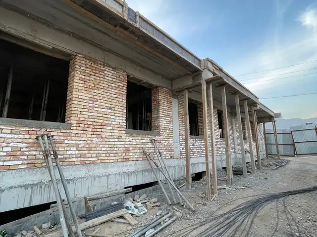 2-комн. квартира, 1 этаж, 65 м², 8 мкр Аркон, Худжанд