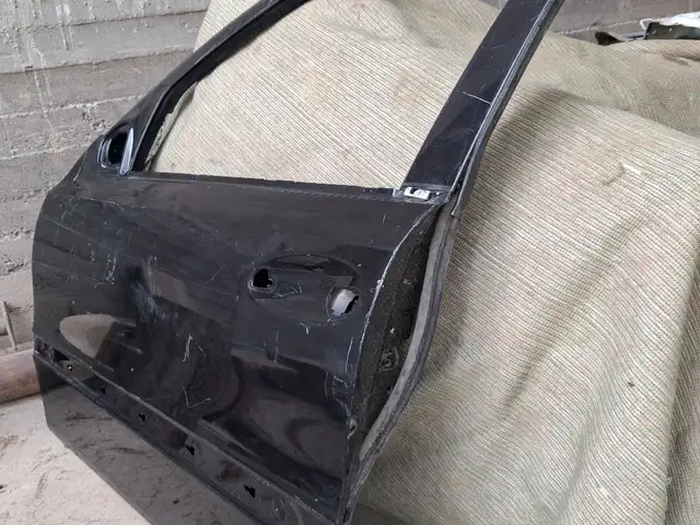 Дверь на Е 211, Душанбе