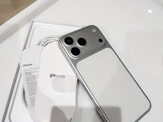 Apple iPhone 17 Pro Max, 1 tb, Silver дубликат, Душанбе