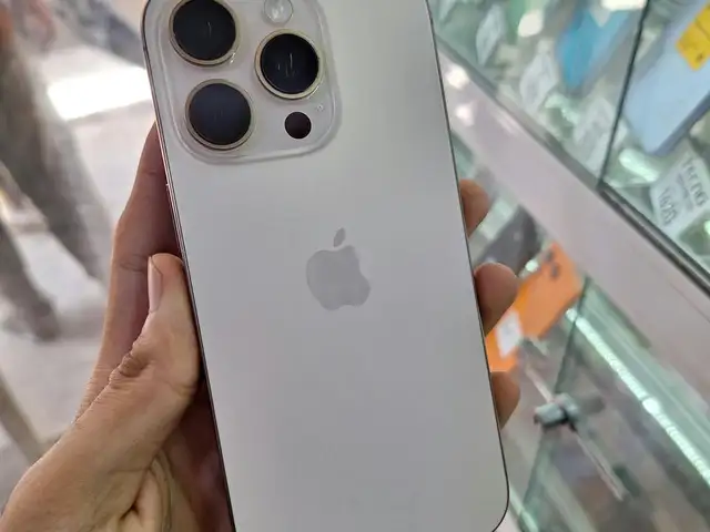 Apple iPhone 16 Pro, 128 gb, Desert Titanium, Душанбе