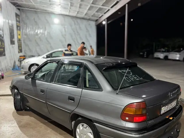 Opel Astra F