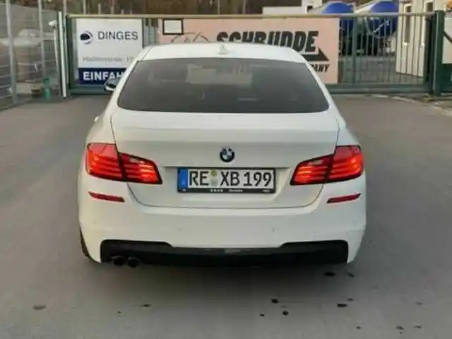 Эмблема Капот BMW, Хуҷанд