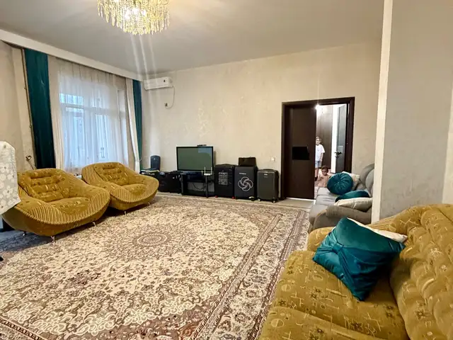 3-комн. квартира, 12 этаж, 145м², И.Сомони, Душанбе - 2
