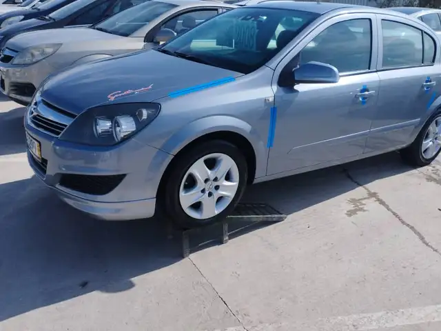 Opel Astra H