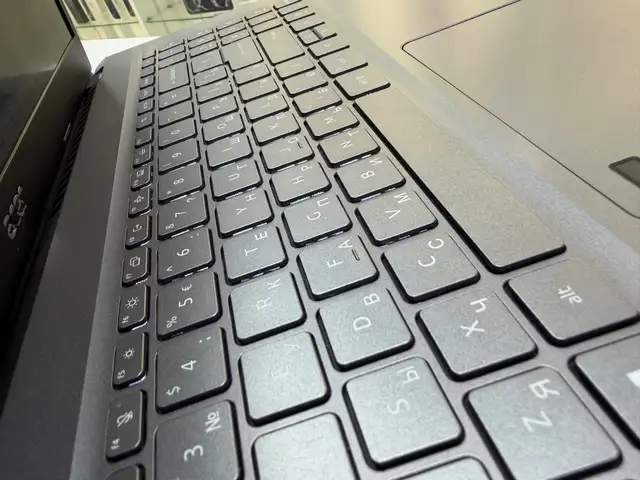 Ноутбук Acer Aspire Core I5-1240P 16/512Gb SSD, Душанбе - 10