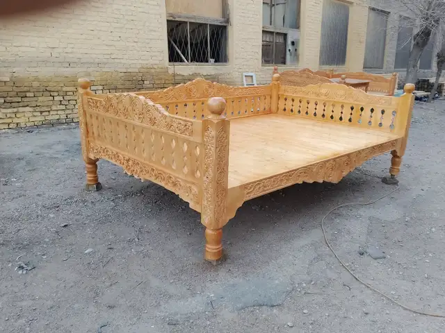 Тапчан, Душанбе