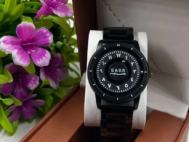 Магнитные часы Sabr, Душанбе