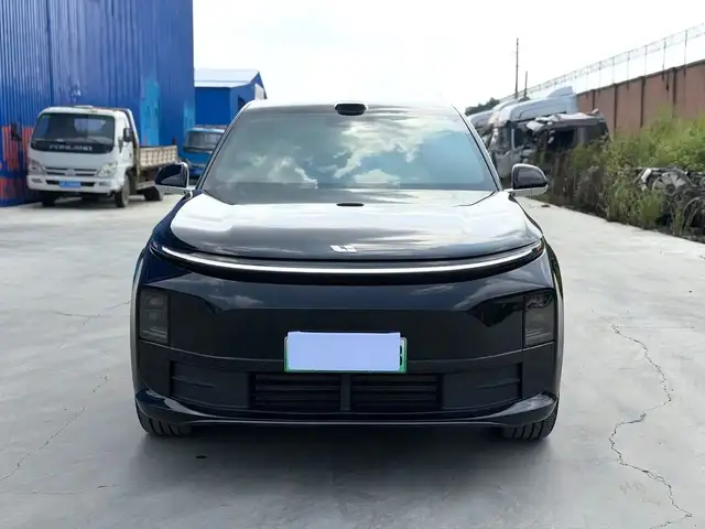 Li Auto (LiXiang) L6