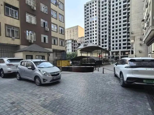 2-комн. квартира, 10 этаж, 60м², Исмоили Сомони, Душанбе
