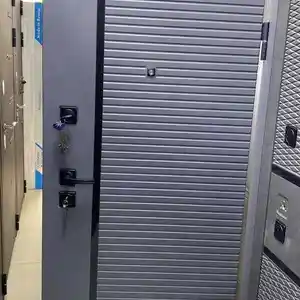 Железная дверь, Душанбе