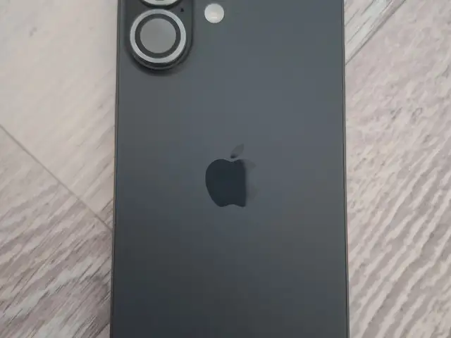 Apple iPhone 17, 256 gb, Black, Турсунзода