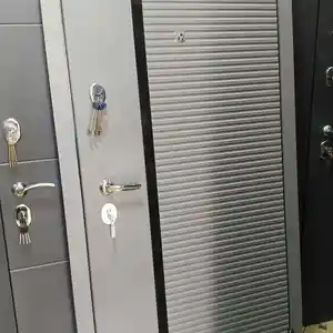 Дверь, Душанбе