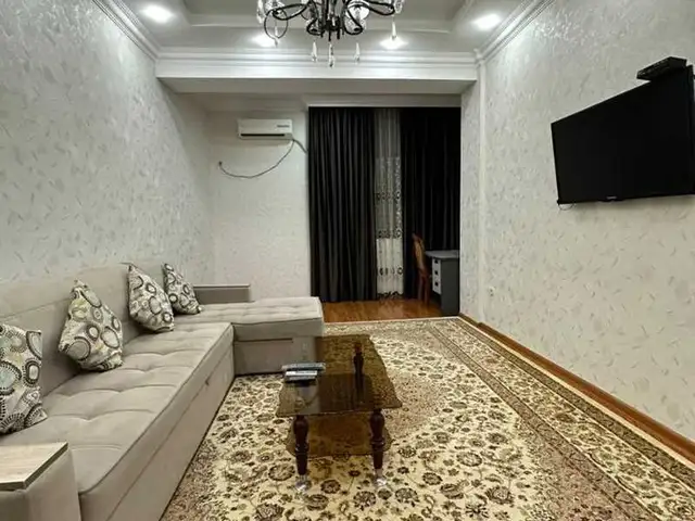 2-комн. квартира, 9 этаж, 70м², Сомони, Душанбе