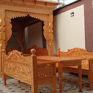 Столь и стулья, Душанбе
