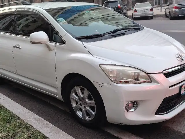 Toyota Mark X ZiO