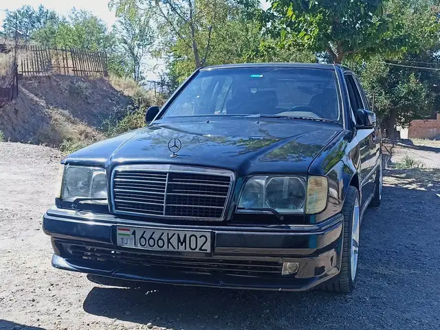 Mercedes-Benz W124