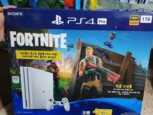 Игровая приставка Sony Playstation 4 pro 9.00, Душанбе