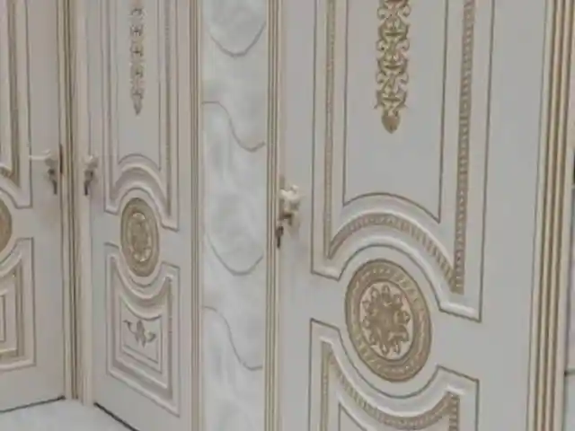 Дверь, Душанбе